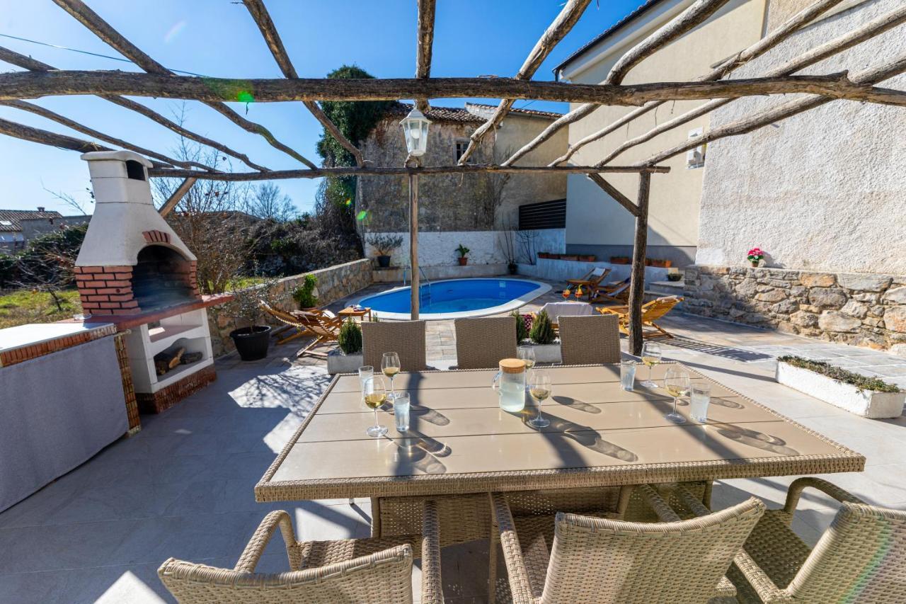 Milohnici Villa Elm מראה חיצוני תמונה