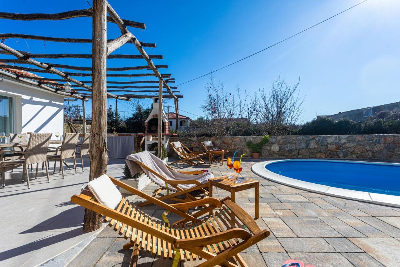 Milohnici Villa Elm מראה חיצוני תמונה